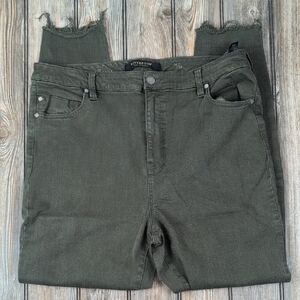 Liverpool Los Angeles High Rise Ankle Skinny Jeans - Olive Green​Title:Liverpo